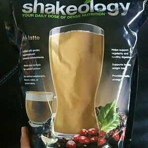 2.6lb cafe latte shakeology