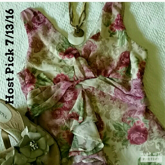 Apt. 9 Tops - Rose Print sleeveless top