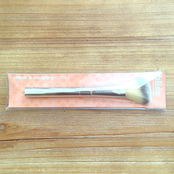Bliss Cheek & Sculpting Contour Brush