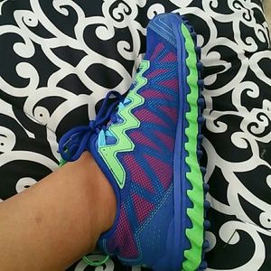 Very EUC women's Adidas shoe