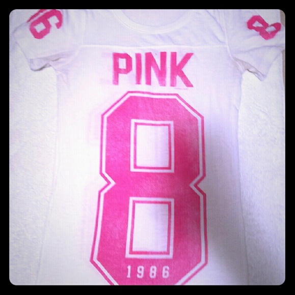 Vs Pink tee