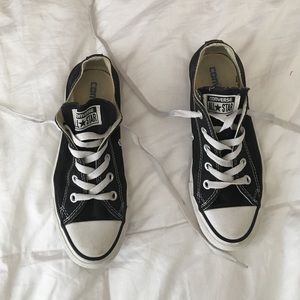 black converse