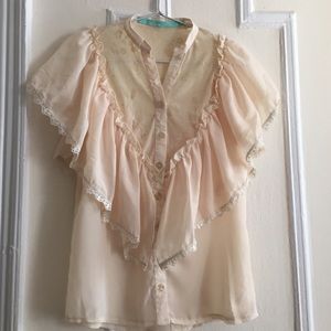 ❗️SALE❗️Ta Love Kuuaa lace blouse