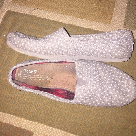 TOMS SLIDE ONS