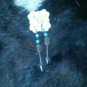 Arrow earrings!!