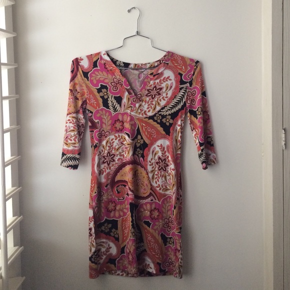 Bodycon petite exclusive dress w/ pattern