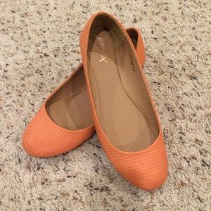 Orange flats, 7