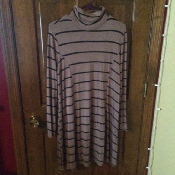 Charlotte Russe Dresses & Skirts - Turtleneck Striped Tshirt Dress