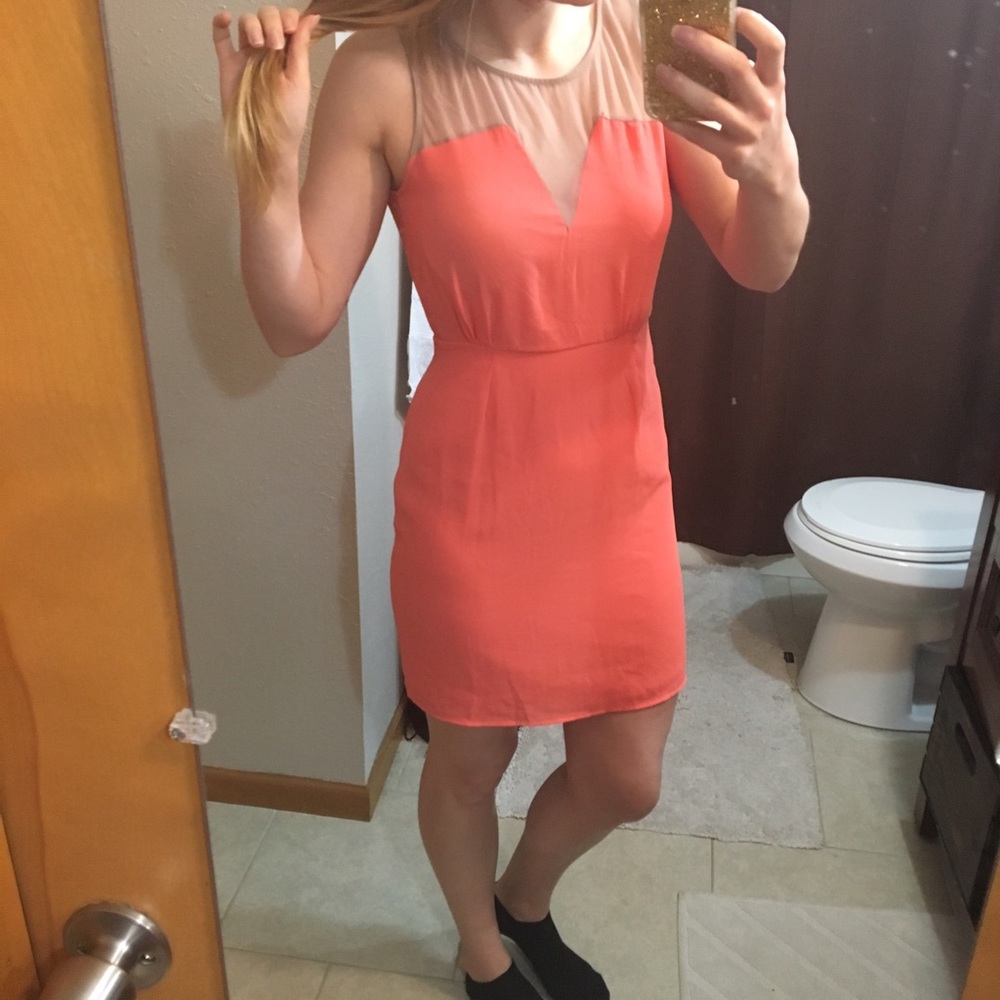 Coral and nude dress from Francesca's. - Picture 3 of 4