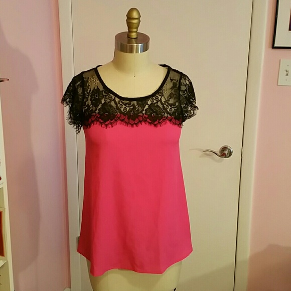 Bright pink black lace eyelash top