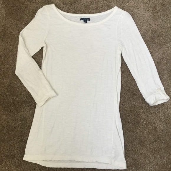 American Eagle boat neck roll up shirt