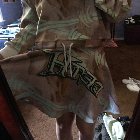 ❗️SOLD❗️ - Picture 2 of 3