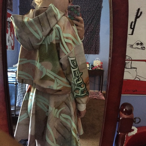 ❗️SOLD❗️ - Picture 3 of 3