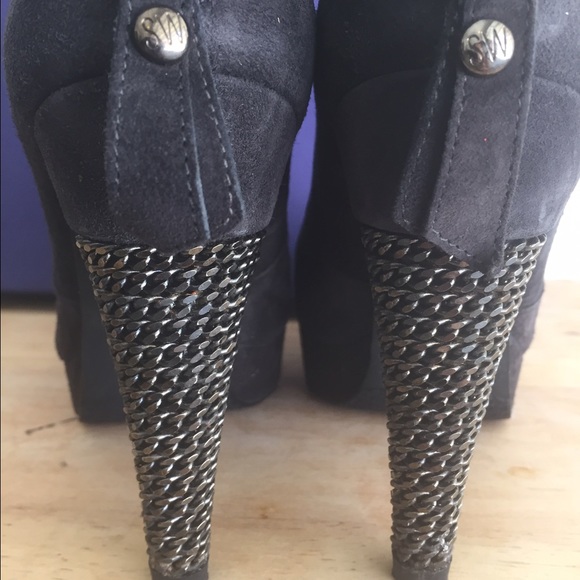 STUART WEITZMAN Chain Heel Short Boot - Picture 4 of 4