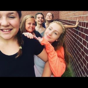 Meet your Posher, Emily