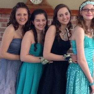 Meet your Posher, Alyssa