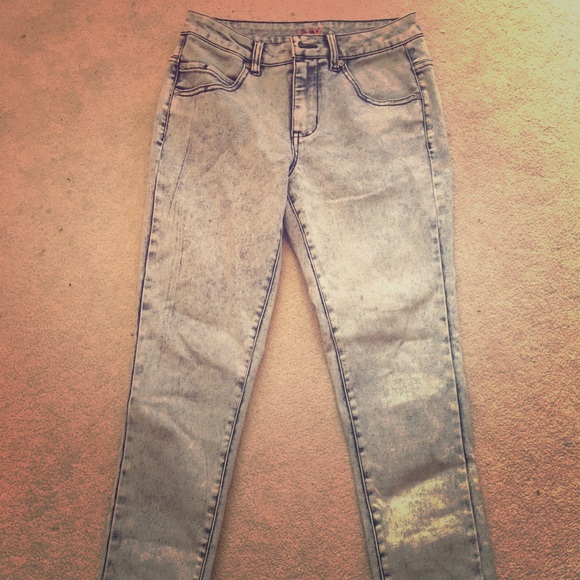Acid wash skinny jeans