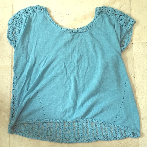 Loose Fitted Crochet Top in Size S