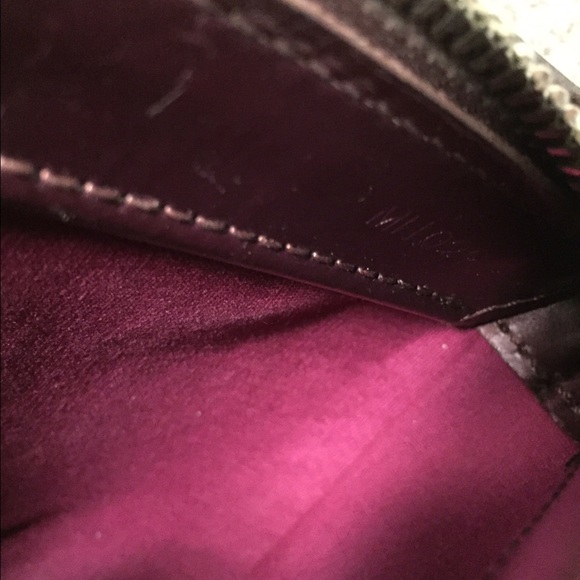 Authentic LV Vernis Pochette/Wallet Bundle - Picture 4 of 7