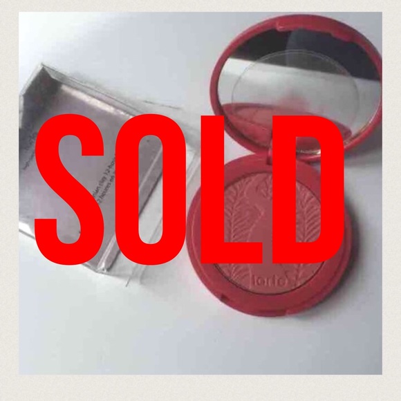 SOLD 🚫 NIB Tarte Amazonian Clay 12 hour Blush