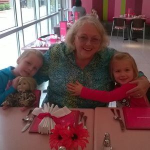 Meet your Posher, Cyndy