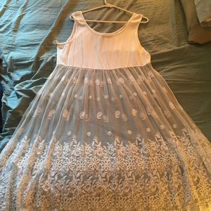 White lace/tulle women's tunic from Forever 21