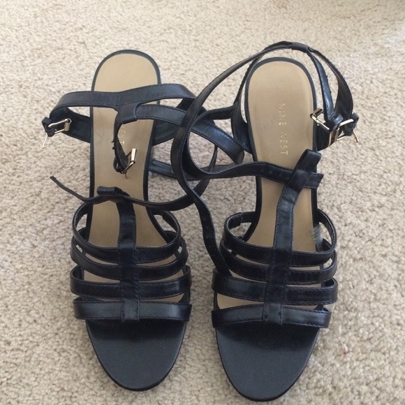 Black Nine West heeled sandals