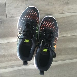 Nike free 5.0 shoes, hardly worn!