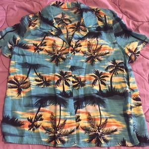 Hawaiian Shirt 🌴