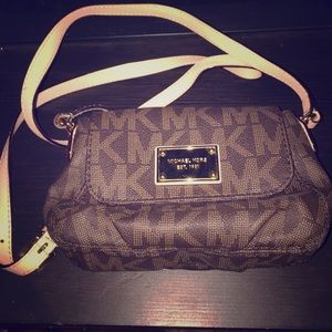 Michael kors purse
