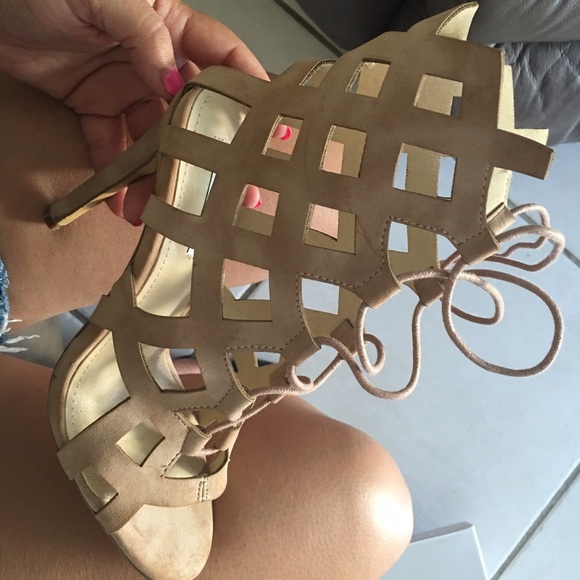 Black Friday sale- Nude lace up booties - Picture 2 of 2