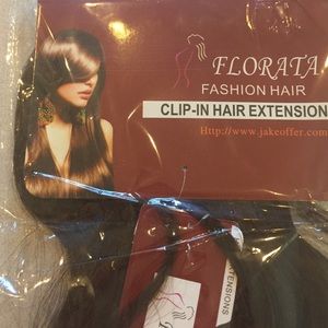 17" wavy med brown hair clip in hair extensions