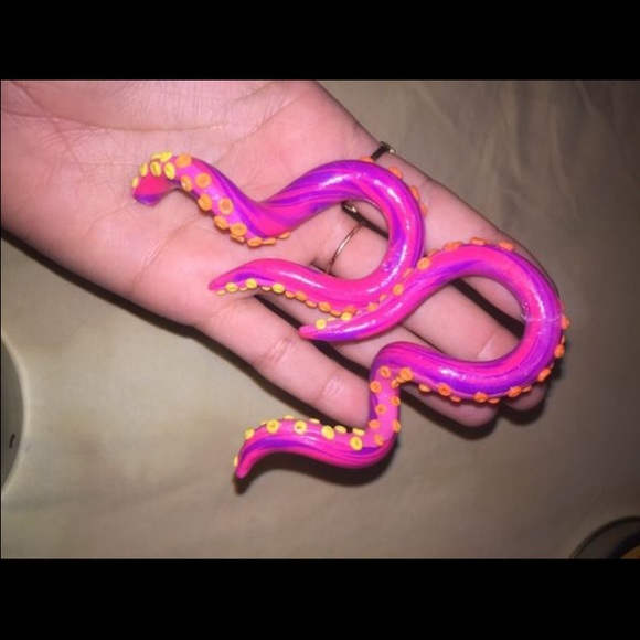 Octopus Tentacles Gauges