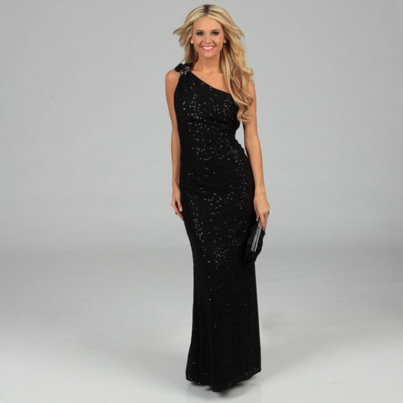 Cachet Evening Gown