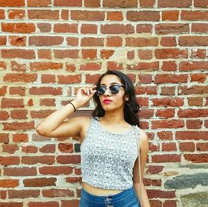 Meet your Posher, Dhvani