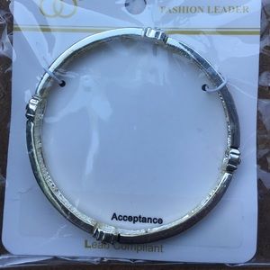 Acceptance bracelet