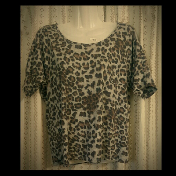 Animal print tee