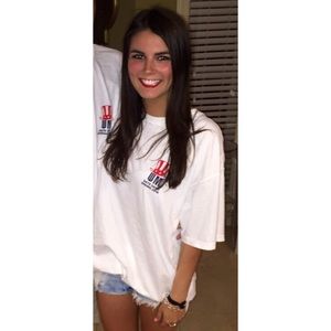 Meet your Posher, Cassandra