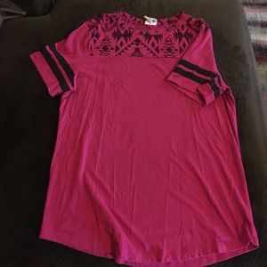 Pink VS tee