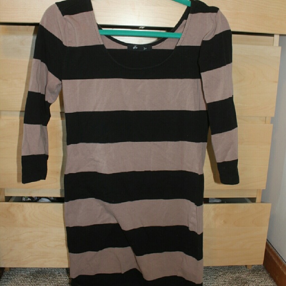 Striped half sleeve bodycon dress
