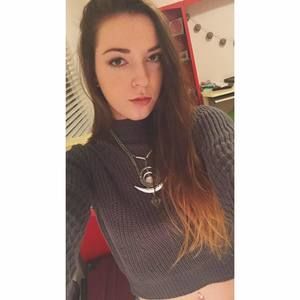 Meet your Posher, Caroline