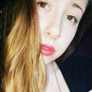 Meet your Posher, Zenia