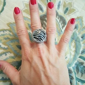 Premier Designs Safari ring