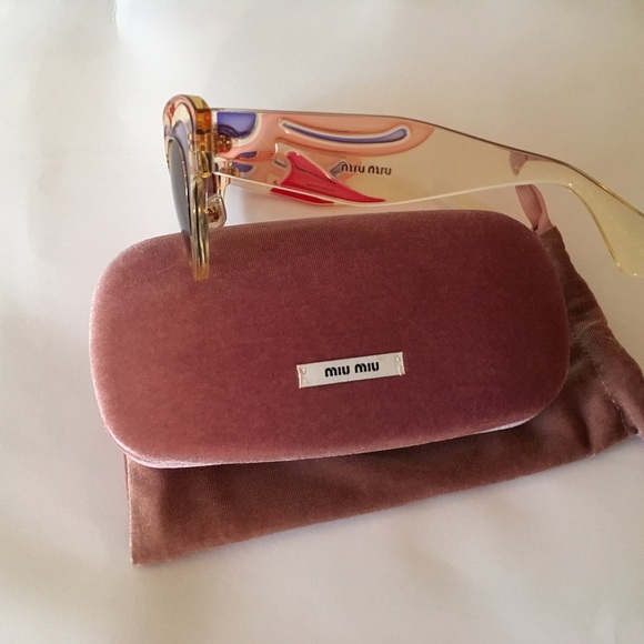 NEW Miu Miu Cat Eye Yellow Sunglasses W/ Case - Picture 3 of 4