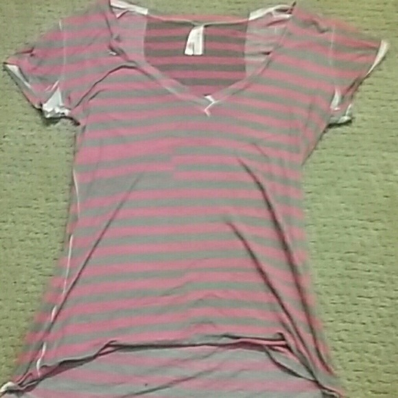 Red and gray v neck t shirt