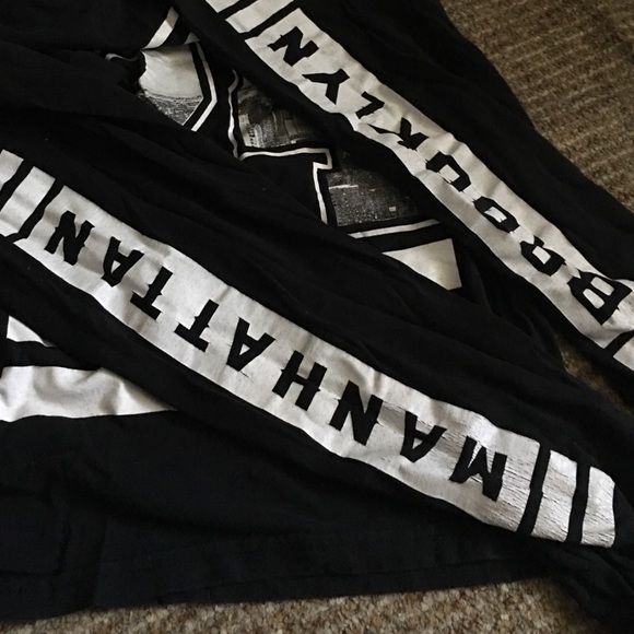 NY long sleeve tee