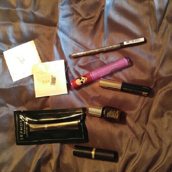 Makeup bundle!