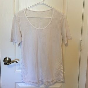 Lululemon T-Shirt