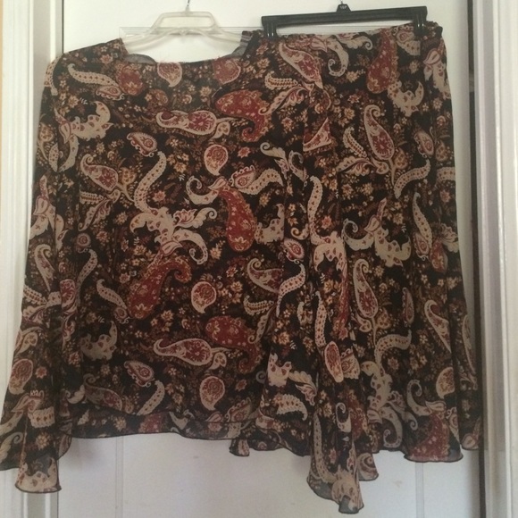 Matching skirt and top set