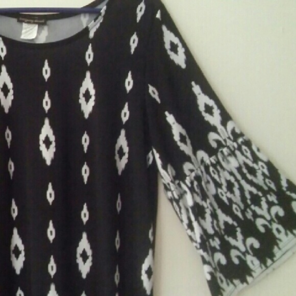 Dress - Picture 4 of 4